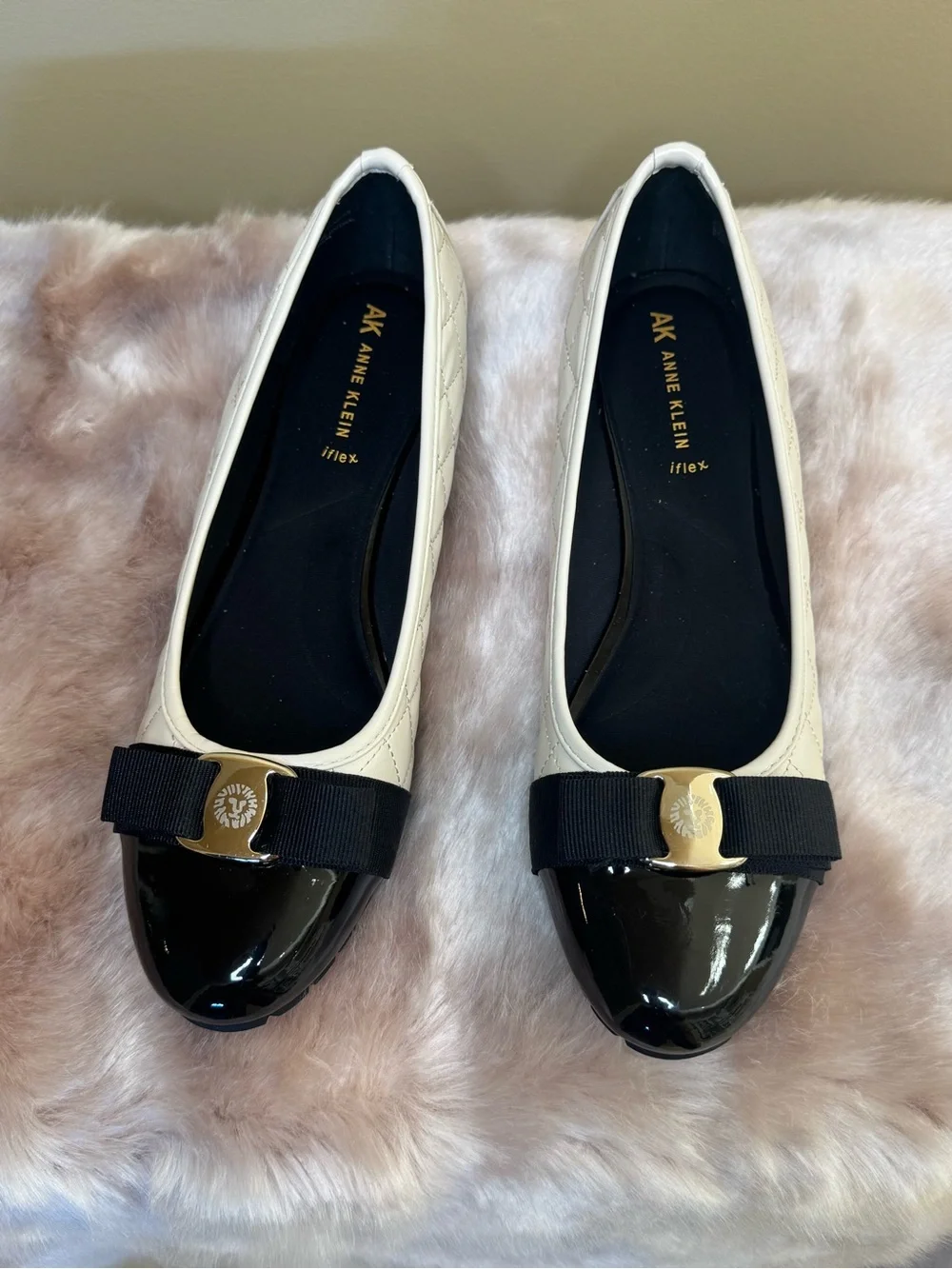 Anne Klein Two-Tone White and Black Bow Cap-Toe Ballet Flats - Picture 1 of 5